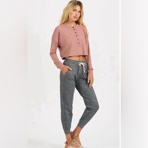 NEW VUORI Terracotta Pink Cropped Avalon Button V Neck Small